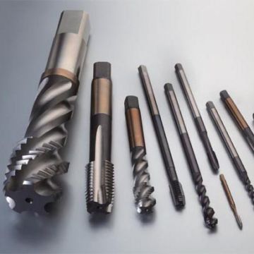 Fabbricazione a partire da materiali di costruzione o di costruzione a partire da materiali di costruzione